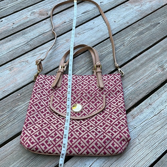 Tommy Hilfiger attractive cloth bag - Picture 6 of 9